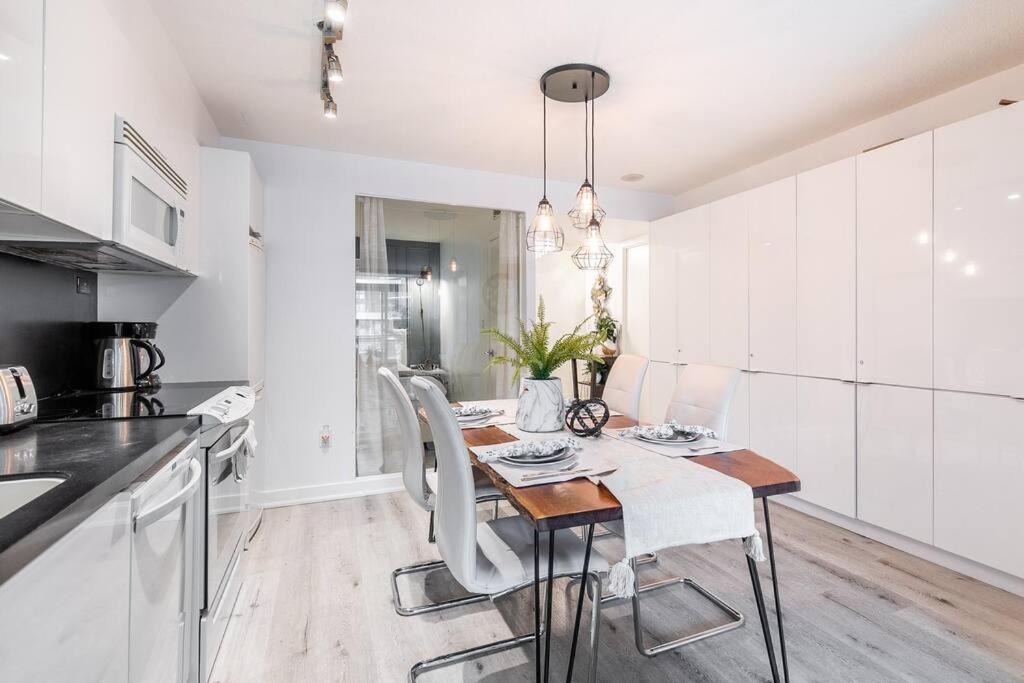 Luxury Suite Downtown Toronto Near Cn Tower エクステリア 写真